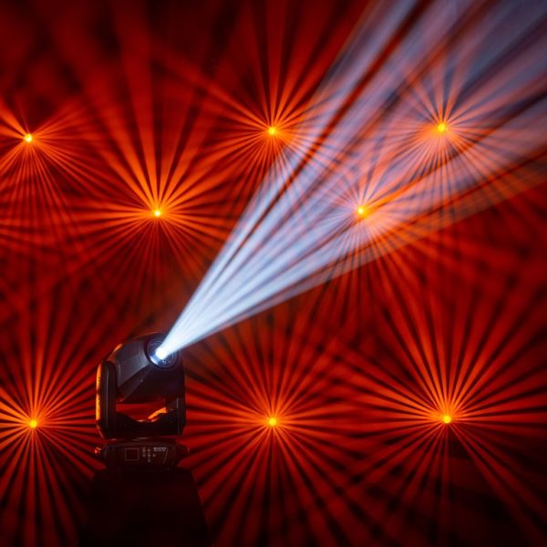 LED прибор Cameo AURO SPOT Z300 — изображение 16