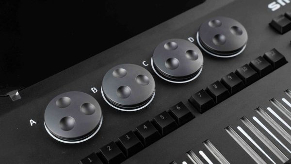 Цифровая консоль управления Exell Lighting EXLCONSOL4 — изображение 5