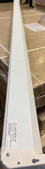 Экран настенный с ручным приводом Digis DSSM-163007 — изображение 2